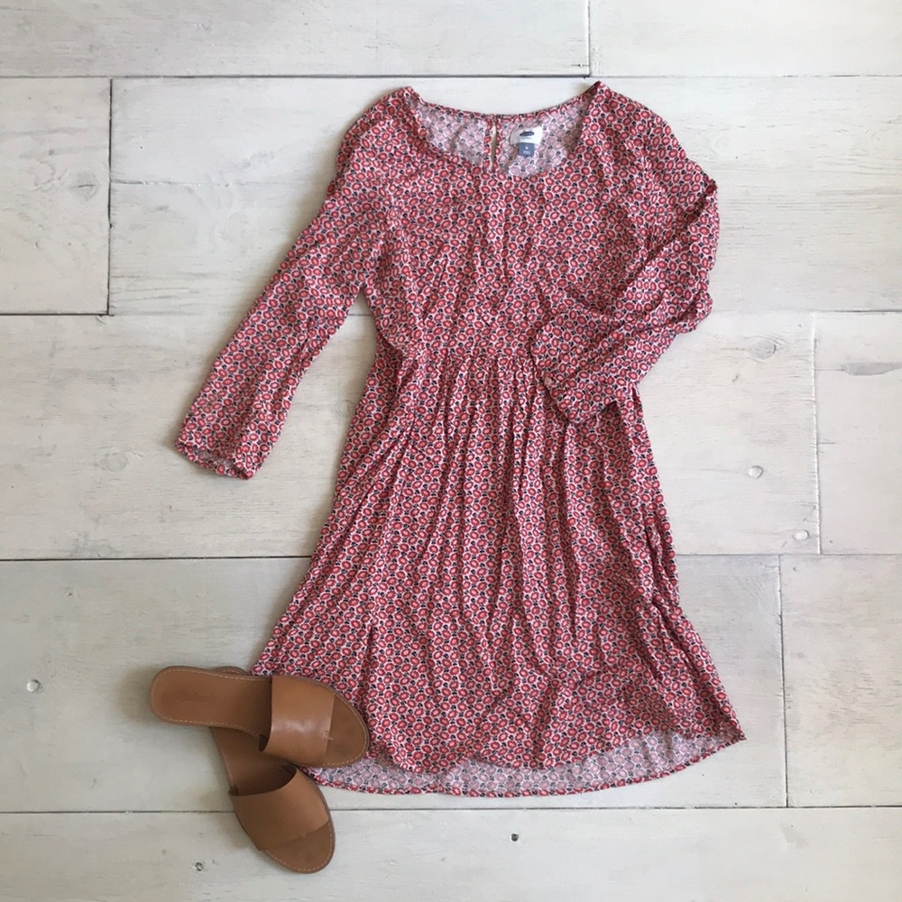 Floral 70s inspired tunic dress